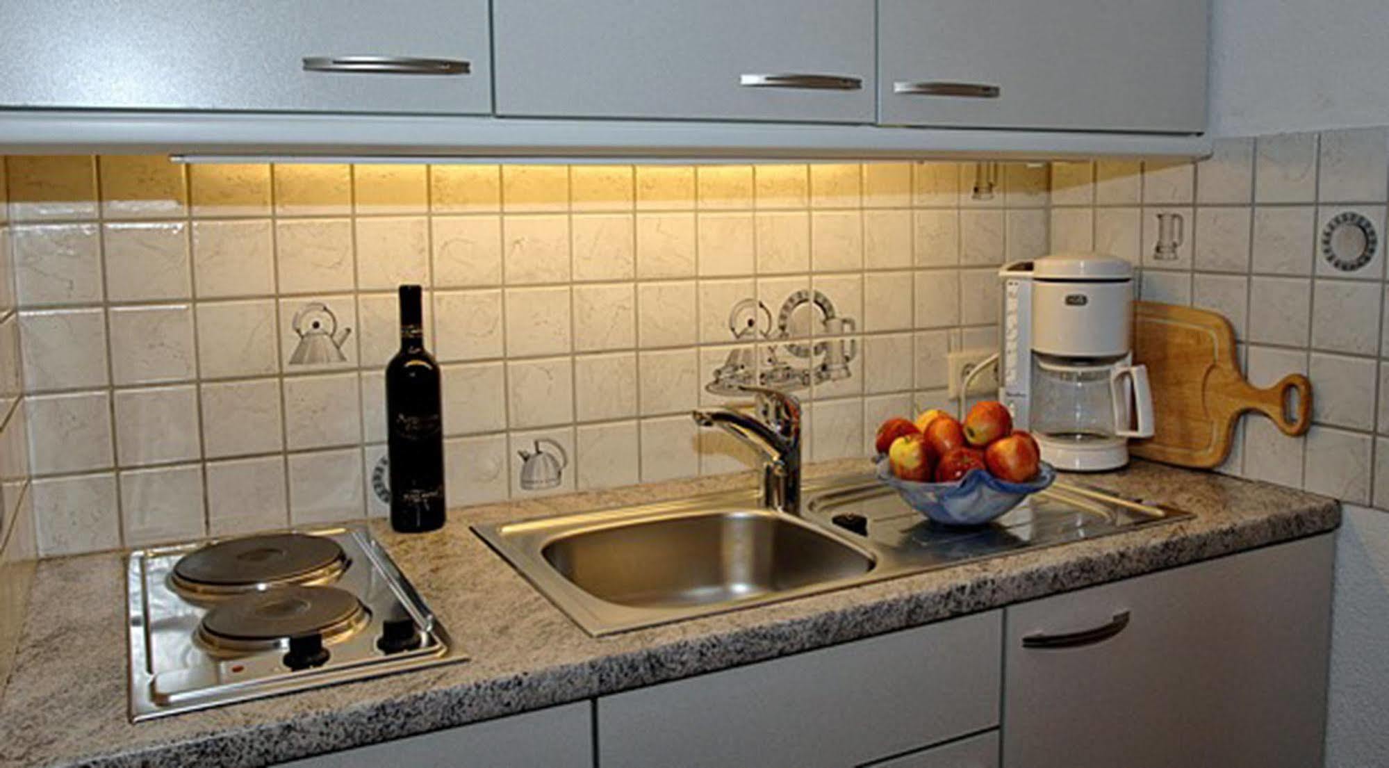 Pension Und Apartments Landhaus Marie Лойташ Екстериор снимка